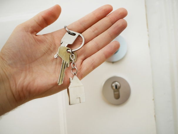 https://MeredithK.StopRentingStartOwning.org